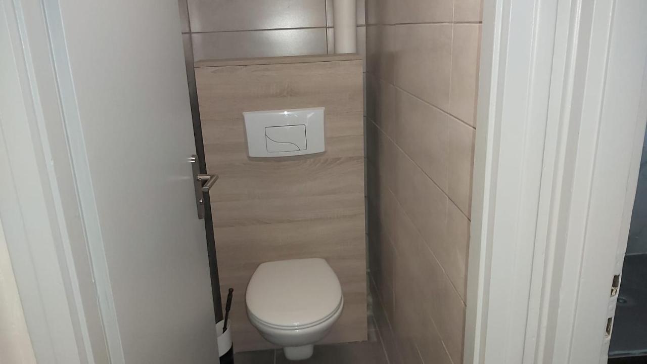 F3 Appartement 2 Chambre Un Salon Avec Wifi Saint-Jean-de-la-Ruelle Eksteriør bilde
